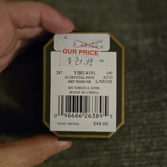 Juicy Couture Black Heart Pendant Necklace - Picture 4 of 4